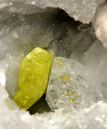 Sulfur and Quartz - La Facciata Quarry, Carrara, Apuan Alps, Province of Massa-Carrara, Toscana, Italy