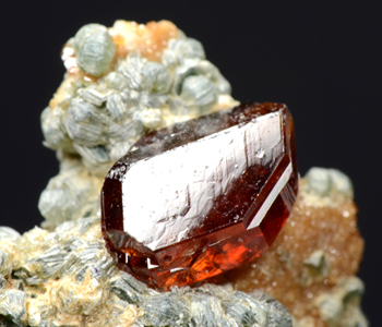 Hessonite - Laietto, Condove, Susa Valley, Torino Province, Piedmont, Italy