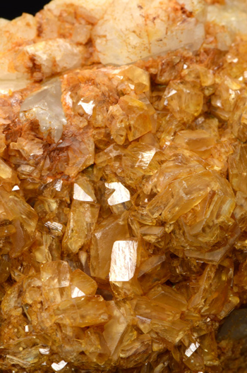 Magnesite - Dosso dei Cristalli, Malenco Valley, Sondrio Province, Lombardy, Italy