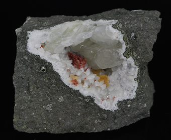 Epistilbite and phacolite  - Su Marralzu quarry -  Osilo - Sassari prov. - Sardinia - Italy