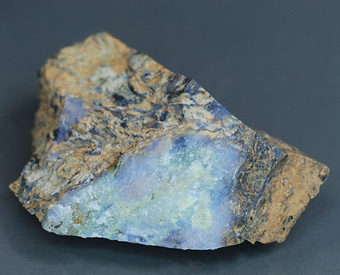 Idrialite - Culver-Baer mine - North Fork Little Sulphur Creek - Cloverdale - West Mayacmas distr. - Mayacmas mts - Sonoma Co. - California - USA