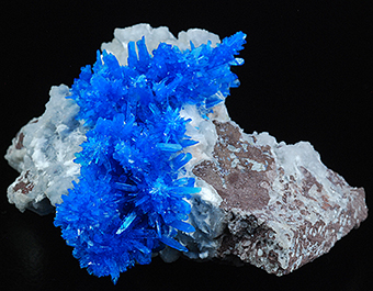 Cavansite, stilbite and laumontite - Wagholi quarry - Poona distr. - Maharastra state - India