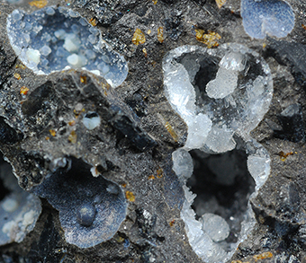 Faujasite-Na, phillipsite and offretite - Limberg quarries - Sasbach - Kaiserstuhl - Baden-Wrttemberg - Germany