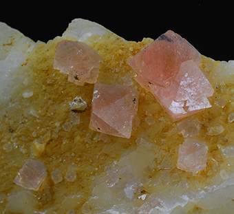 Fluorite - Aiguille Verte - Mont Blanc Massif - Chamonix - Haute-Savoie - Auvergne-Rhne-Alpes - France