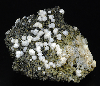Analcime and epidote - Imilchil - Er Rachidia Prov. - Dra-Tafilalet Region - Morocco