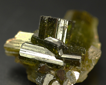 Vesuvianite - Bellecombe - Aosta Valley - Italy