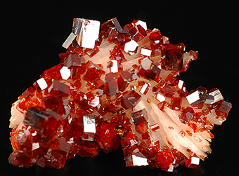 Vanadinite over baryte - Mibladen mine - Mibladene - Upper Moulouya lead distr. - Midelt - Khnifra prov. - Mekns-Tafilalet reg. - Morocco