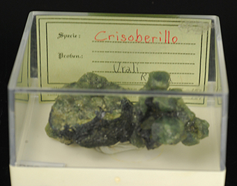 Alexandrite (var. of chrysoberyl) - Ural Mts - Russia