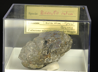 Bismuth - Tazna mine - Cerro Tazna - Atocha-Quechisla Distr. - Nor Chichas prov. - Potos Deptm. - Bolivia