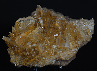 Baryte - cerro Warihuyn - Miraflores - Huamalies Prov. - Huanuco Deptm. - Peru