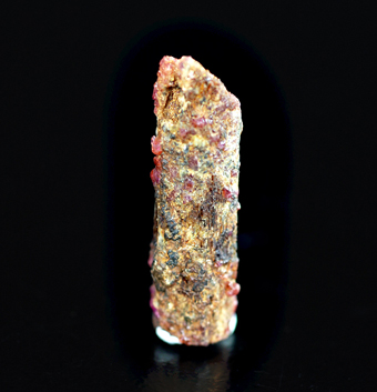 Painite and ruby - Thu Rein Thaung - Mogok tract - Sagaing - Myanmar (Burma)