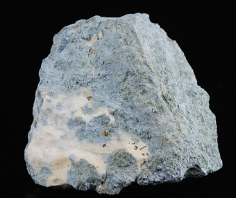 Joaquinite-Ce  -  Dallas Gem Mine - New Idria distr. - San Benito Co. - California - USA (TYPE LOCALITY)