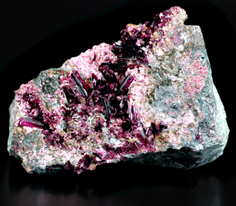 Erythrite - Aghbar mine - Bou Azzer distr. - Tazenakht - Ourzazate prov. - Souss-Massa-Draa reg. - Morocco