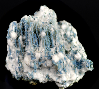 Okenite over chalcedony - Ahmadnagar distr. - Maharashtra - India