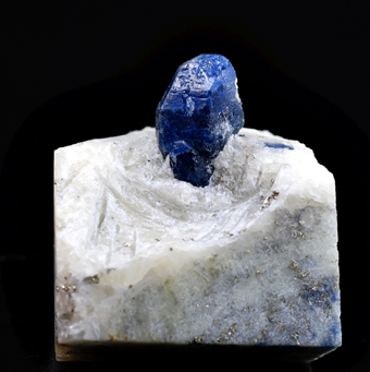 Afghanite - Lapislazuli mine - Sar-e-sang - Badakhshan - Afghanistan