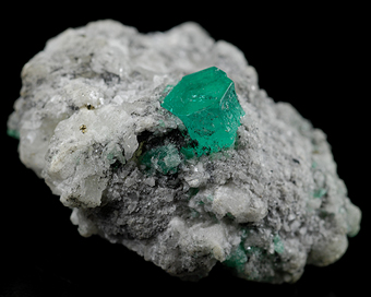 Beryl var. Emerald - Chivor mine -Chivor - Guavi�-Guat�que Mining Distr. - Boyac� dept. - Colombia