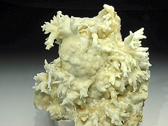 Aragonite - Oris (Eyrs), Lasa (Laas), Venosta Valley, Bolzano Province (South Tyrol), Trentino-Alto Adige, Italy