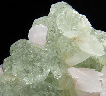 Fluorite with Calcite - Huanzala mine - Huallanca district - Dos de Mayo Province - Huanuco Department - Per