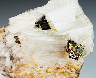 Pickeringite -   Sierra del Tontal, Calingasta, Calingasta Department, San Juan, Argentina