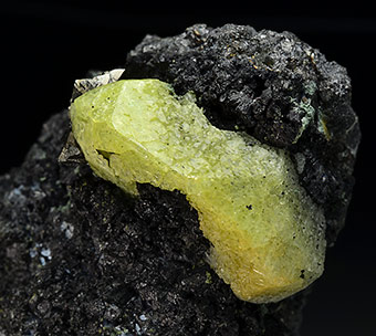 Scheelite - Huanggang Mines, Hexigten Banner (Kshktng Q), Ulanhad (Chifeng), Inner Mongolia Autonomous Region, China