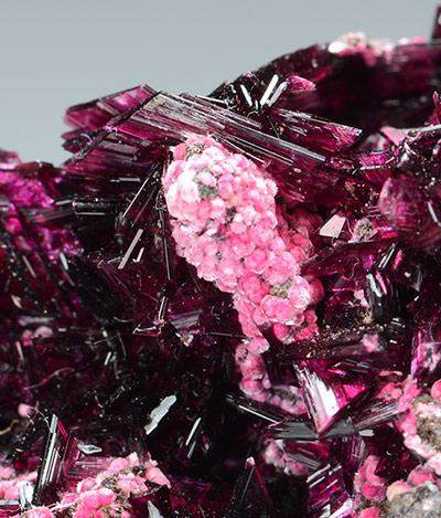 Erythrite - Bou Azer, Bou Azer District, Tazenakht, Ouarzazate Province, Dra-Tafilalet Region, Morocco