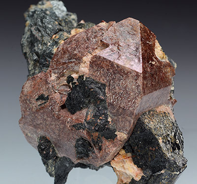 Zircon - Kipawa alkaline complex,Abitibi-Tmiscamingue, Qubec, Canada