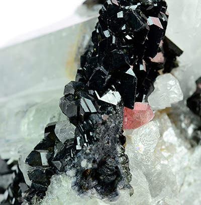 Pezzottaite, 