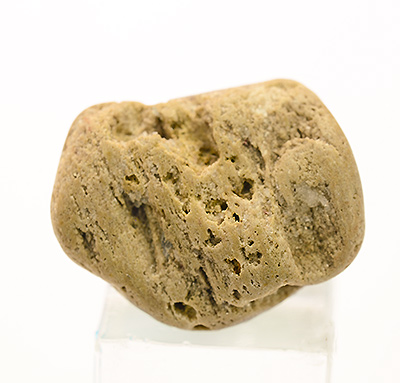 Bahianite - Pico das Almas river, Paramirim das Crioulas, rico Cardoso, Bahia, Brazil (TL)