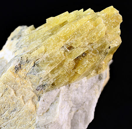 Meliphanite - Stokkya, Langesundsfjorden, Larvik, Vestfold, Norway