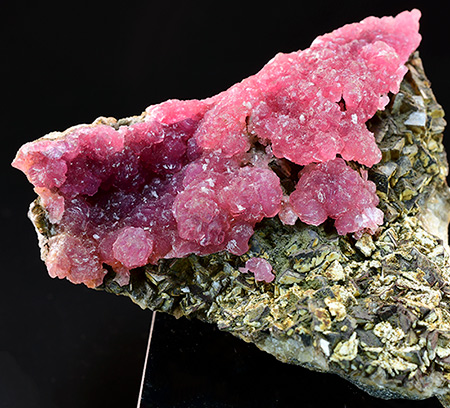 Talmessite - Bou Azzer Mine, Ouisselsate Cadat, Amerzgane Cercle, Ouarzazate Province, Dra-Tafilalet Region, Morocco