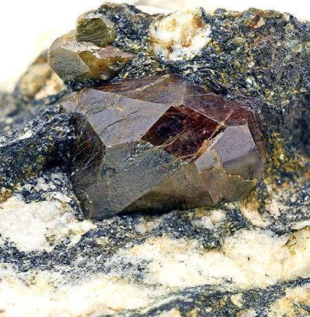 Zircon - Gridone - Limidario Mt., Centovalli, Ticino (Tessin), Switzerland