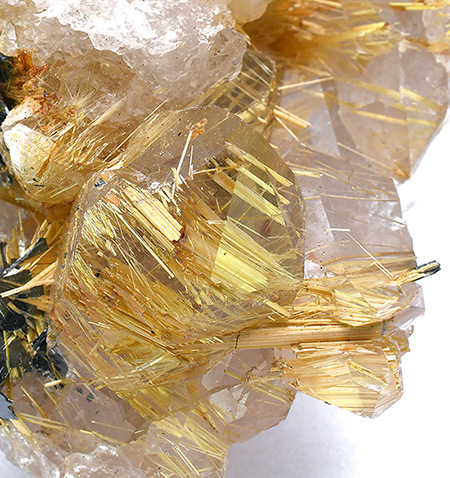 Rutile var. sagenite on quartz with hematite - Novo Horizonte - Bahia - Brazil