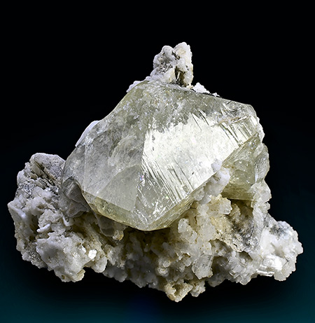 MINS8880 - Hydroxylherderite - Dassu, Braldu valley, Gilgit-Baltistan, Pakistan