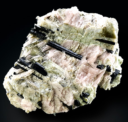 Schizolite - Mont Saint-Hilaire, La Valle-du-Richelieu RCM, Montrgie, Qubec, Canada