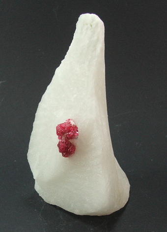 spv4_bald0002 - Red spinel - Minh Tien Mine, Luc Yen , Yenbai Prov., Vietnam